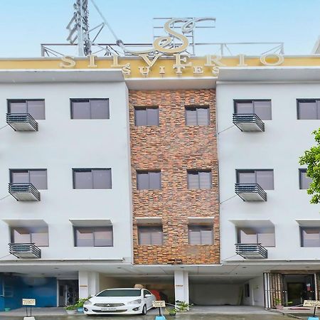 Oyo 896 Silverio Suites Manila Zewnętrze zdjęcie