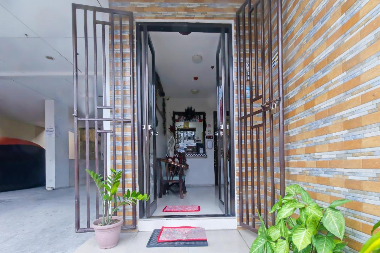 Oyo 896 Silverio Suites Manila Zewnętrze zdjęcie