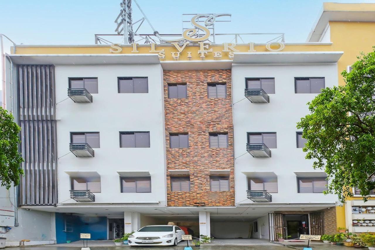 Oyo 896 Silverio Suites Manila Zewnętrze zdjęcie