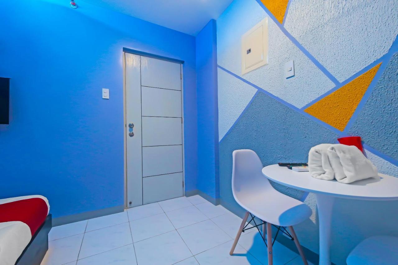 Oyo 896 Silverio Suites Manila Zewnętrze zdjęcie